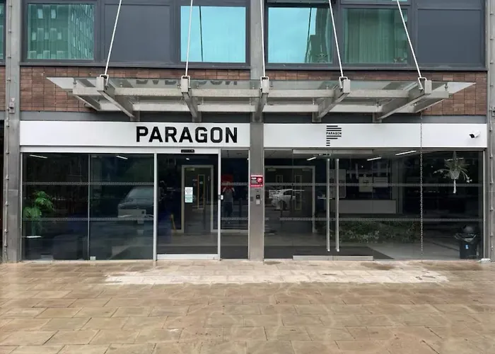 Modern & Stylish 1-Bed Apartment Near Old Trafford And Central Manchester